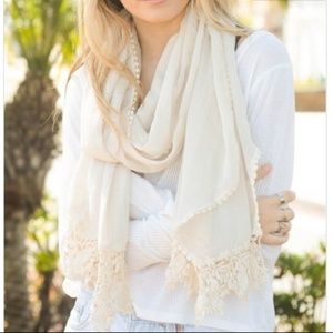 Natural Lace Trim Scarf